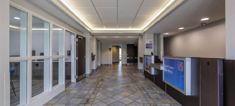 米苏拉6号汽车旅馆(Motel 6 Missoula, MT)图片