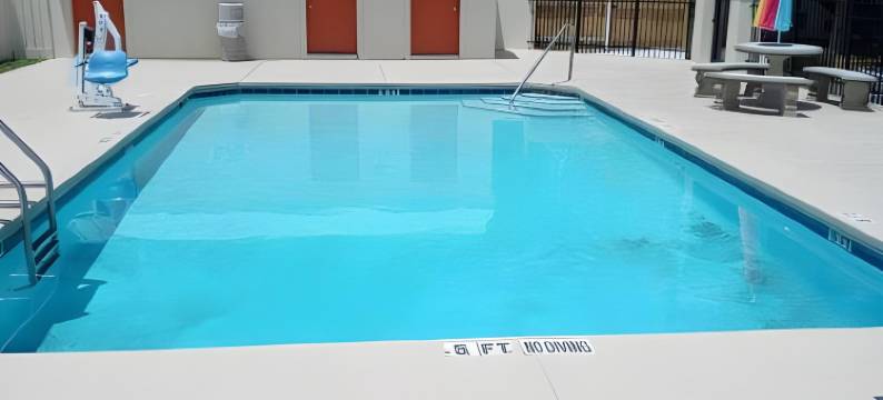 洞穴旅馆 - 福特沃尔顿海滩 - 日落广场 - 附近的海滩和赫尔伯特(Hole Inn the Wall Hotel - Fort Walton Beach - Sunset Plaza - Nearby Beaches & Hurlburt)图片