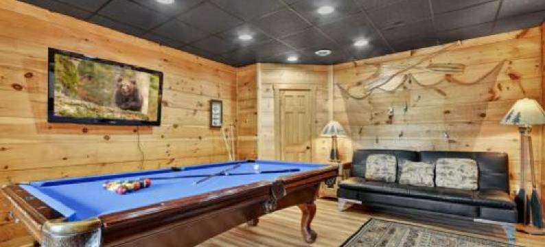 Almost Heaven Pet-Friendly Steamy Hot Tub Pool Table Firepit图片