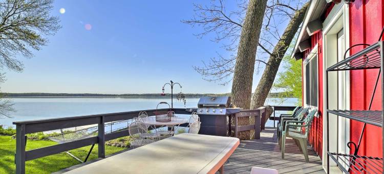 山顶绿湖家:码头，皮划艇，观景!(Hilltop Green Lake Home Dock, Kayaks, Views!)图片