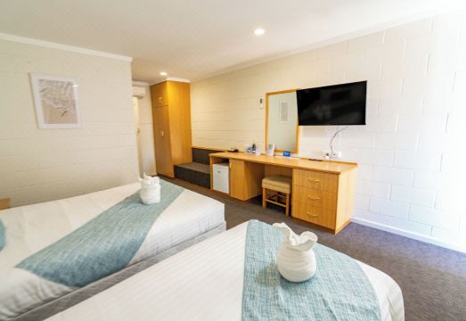 Hospitality Esperance, SureStay Collection by Best WesternHotel Overview