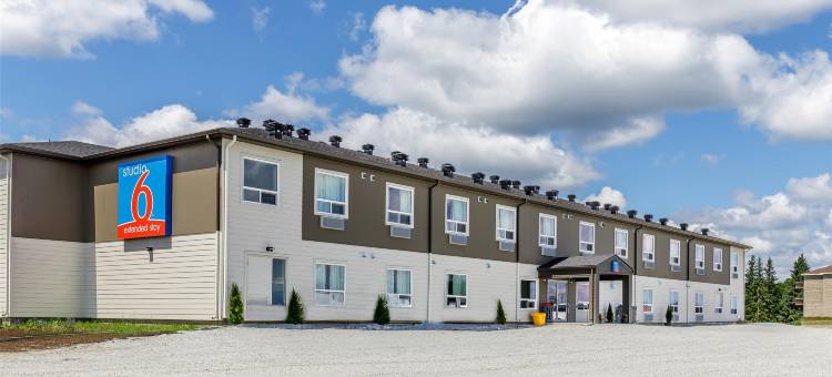 开间6号霍恩佩恩，安大略省(Studio 6 Hornepayne, On)图片