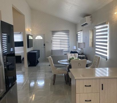 Charming 2-bedroom bungalow in delightful Discovery Bay with AC, WiFi, Hotel Overview