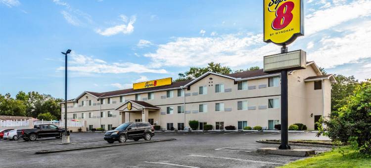 独立城堪萨斯城温德姆速8酒店(Super 8 by Wyndham Independence Kansas City)图片