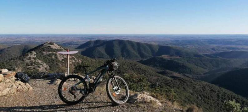 Hillside Retreat in Roquebrun图片