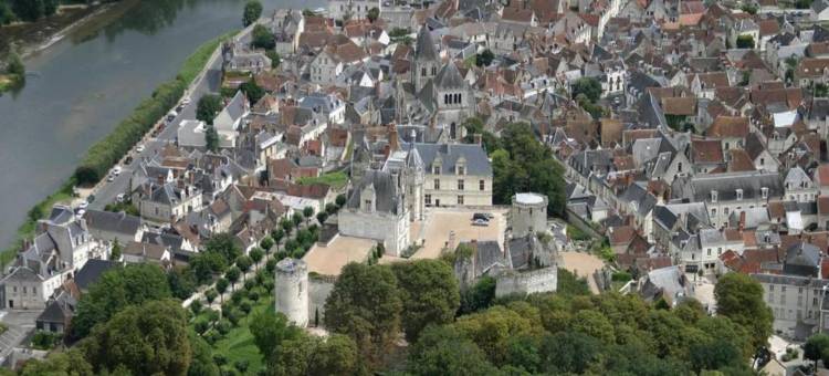 Historic Home Saint-Aignan by Lake图片