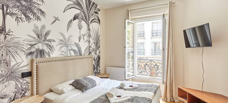 Elegant and Modern Apartment  Eiffel Tower图片