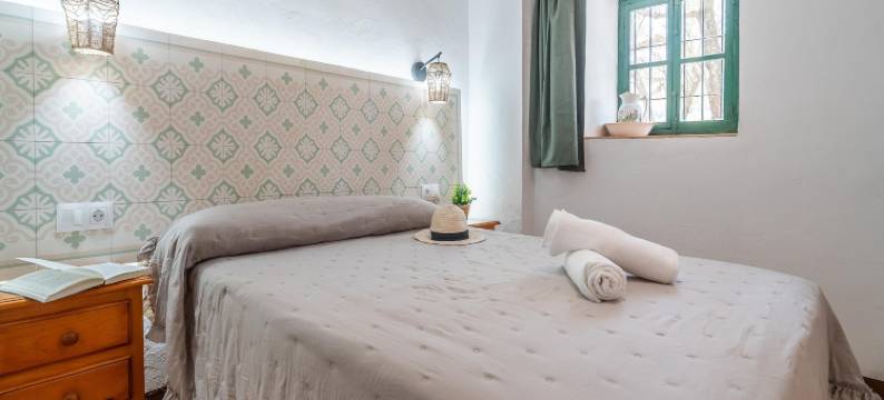 Farmhouse in Andalusia near Tiñosa Peak图片