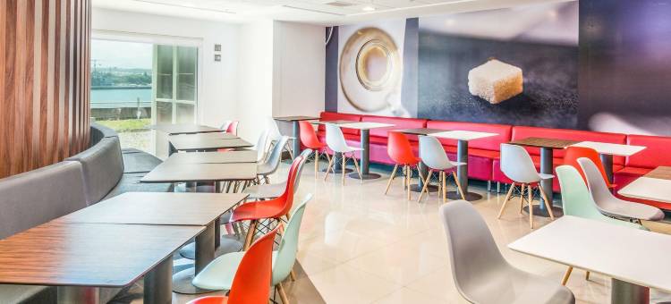 宜必思蒙特港酒店(Ibis Puerto Montt)图片