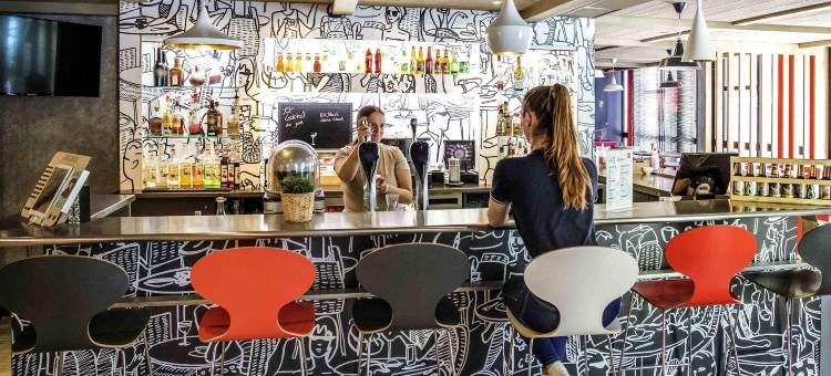 宜必思布尔日酒店(Ibis Bourges)图片