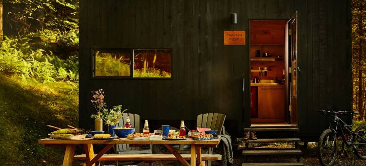 水壶河的明信片小屋，万豪旅享家户外系列(Postcard Cabins Kettle River, Outdoor Collection by Marriott Bonvoy)图片