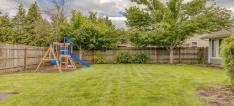 Monmouth Family Retreat Hot Tub, Game Room图片