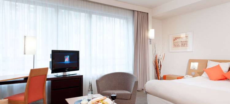 巴黎吕埃尔马尔迈松诺富特酒店(Novotel Paris Rueil-Malmaison)图片