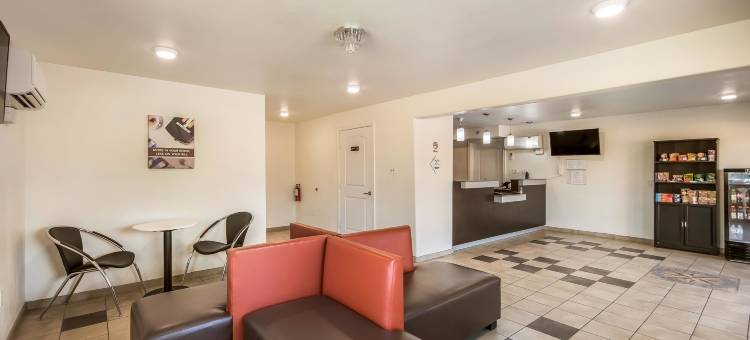 亨兹维尔6号公寓酒店(Studio 6 Huntsville, TX)图片