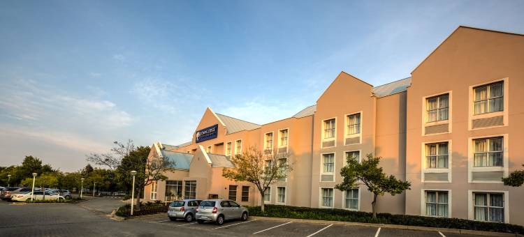 米兰德瀑布城镇旅馆(Town Lodge Waterfall, Midrand)图片