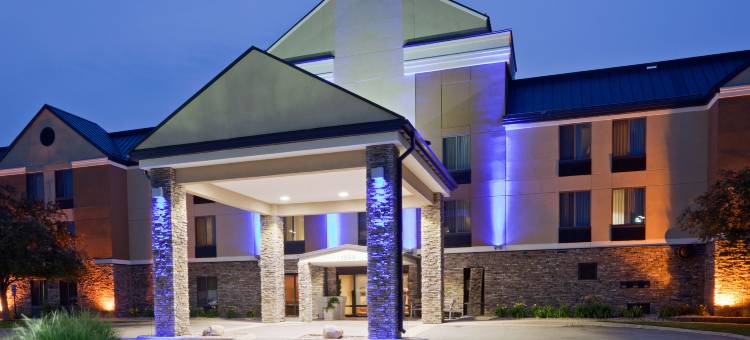 Holiday Inn Express 锡达拉皮兹(柯林斯道)(Holiday Inn Express Cedar Rapids (Collins RD))图片