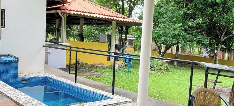 靠近海滩的舒适角落，带泳池(Cozy Corner With Pool Minutes Away From the Beach)图片