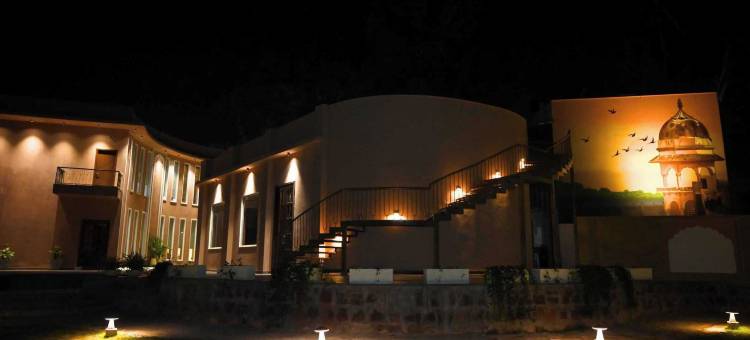 弗林达文卡丹布库提尔(Kadamb Kuteer Vrindavan)图片