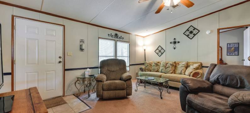 距海滩通道5个街区：桑德斯岛度假屋！(5 Blocks to Beach Access: Sanders Island Getaway!)图片