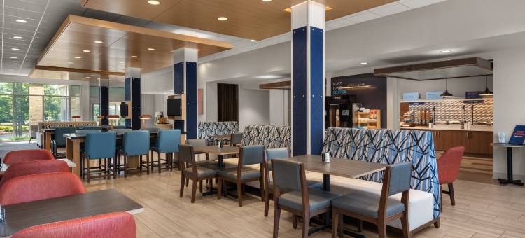 智选假日酒店-昆斯伯里/乔治湖区(Holiday Inn Express & Suites QUEENSBURY - LAKE GEORGE AREA by IHG)图片