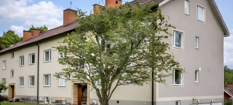 Charming 2-Bedroom Apartment in Rejmyre with Garden View图片