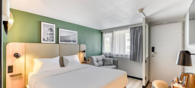 尼奥尔东-拉克莱士基里亚德酒店(Kyriad Niort Est - la Crèche)图片