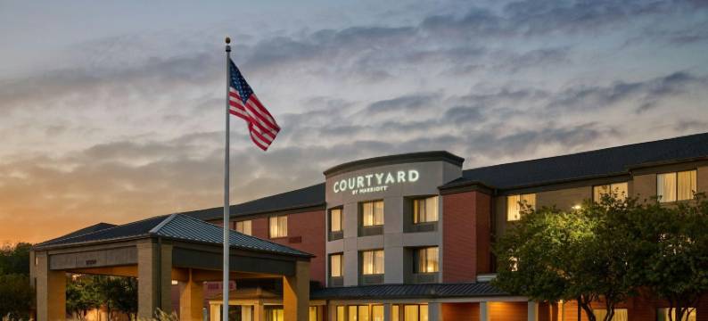 堪萨斯城肖尼万怡酒店(Courtyard Kansas City Shawnee)图片