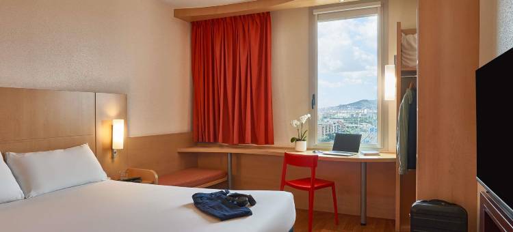 巴塞罗那圣科洛马宜必思酒店(Ibis Barcelona Santa Coloma)图片