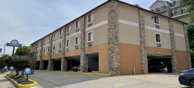 泽西市温德姆戴斯酒店(Days Inn by Wyndham Jersey City / NYC Area)图片