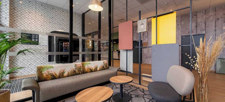 瓦朗谢纳奥南斯凯尔特河谷商务园区三星级B&B(B&B Hotel Valenciennes Onnaing 3 étoiles Parc D Activités de la Vallée de l Escaut)图片