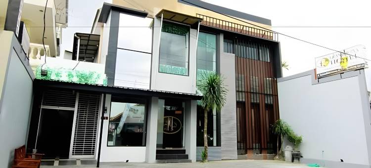优本维尤格兰苏里亚酒店日惹(Urbanview Hotel Grand Surya Yogyakarta)图片