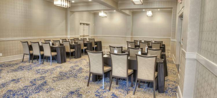 希尔顿逸林套房酒店-亚特兰大电池区(Doubletree Suites by Hilton at the Battery Atlanta)图片