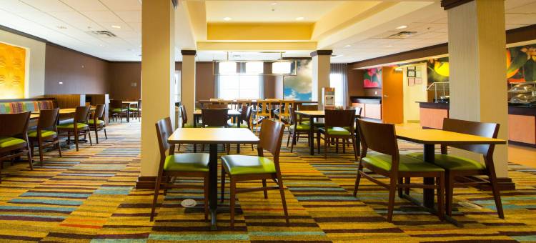科迪尔万枫酒店及套房(Fairfield Inn & Suites Cordele)图片