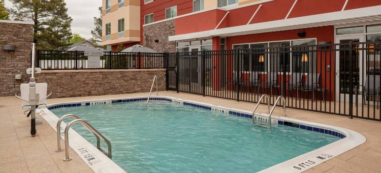 万枫酒店及套房奥古斯塔华盛顿路/I-20(Fairfield Inn & Suites Augusta Washington Rd./I-20)图片