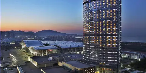 煙台南山皇冠假日酒店