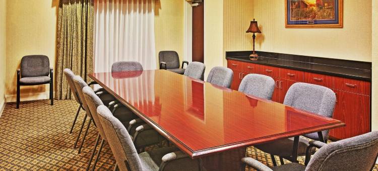 智选假日套房酒店戴尔斯堡(Holiday Inn Express & Suites Dyersburg)图片