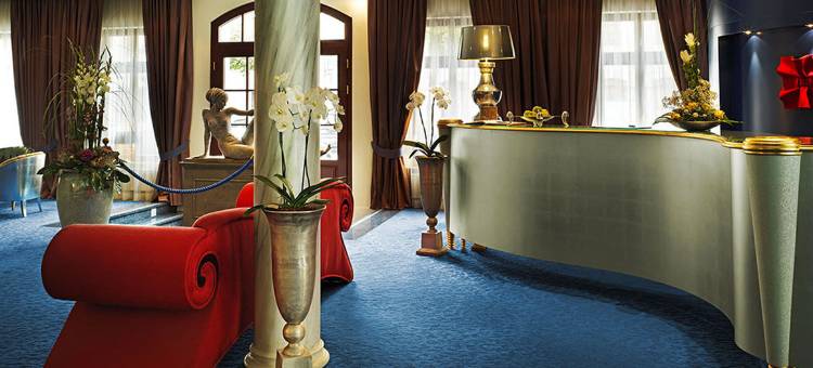 布洛皇宫休闲酒庄公寓(Relais & Châteaux Bülow Palais)图片