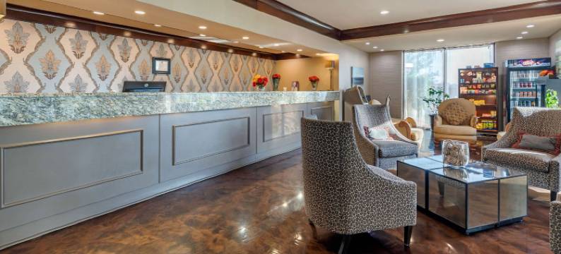 马格努森大酒店及会议中心(Magnuson Grand Hotel and Conference Center Tyler)图片