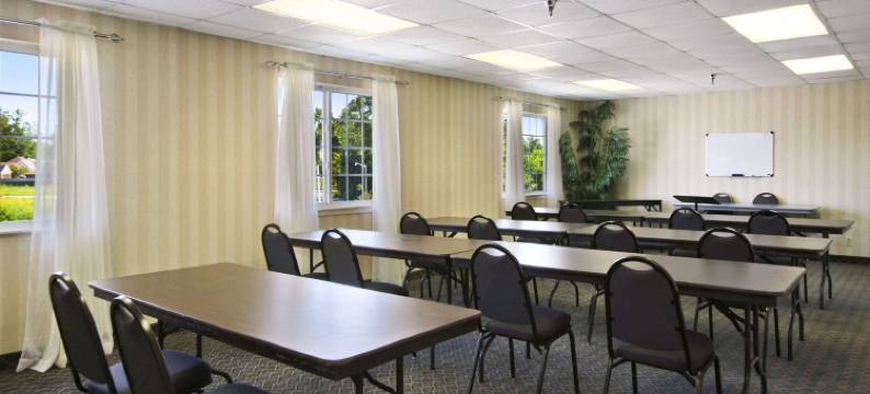 巴吞鲁日温德姆麦客达套房酒店(Microtel Inn & Suites by Wyndham Baton Rouge)图片