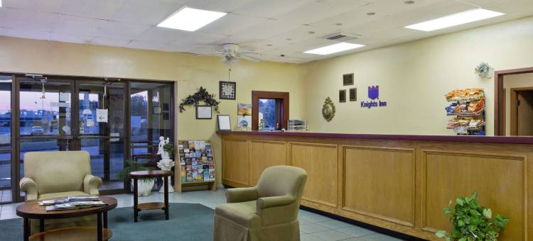 布伦纳姆骑士酒店(Knights Inn Brenham)图片