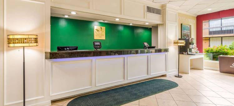 罗阿诺克机场品质酒店(Quality Inn Roanoke Airport)图片