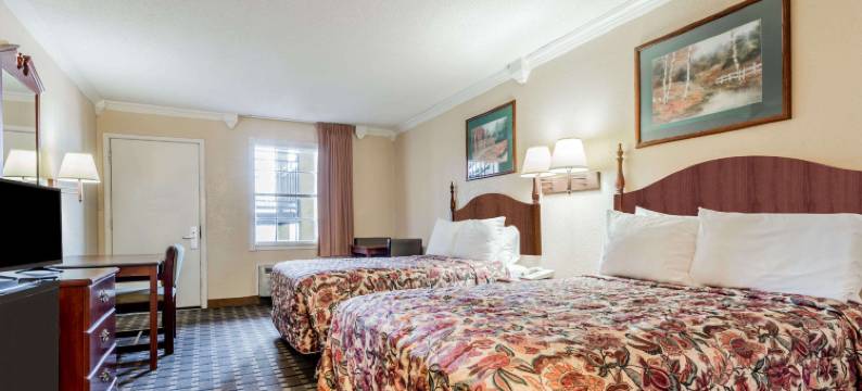 格林维尔骑士酒店(Knights Inn Greenville, TX)图片