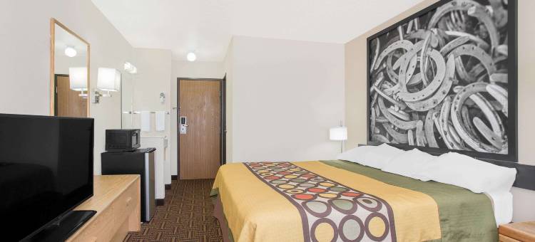 布鲁姆菲尔德温德姆速8酒店(Super 8 by Wyndham Bloomfield)图片