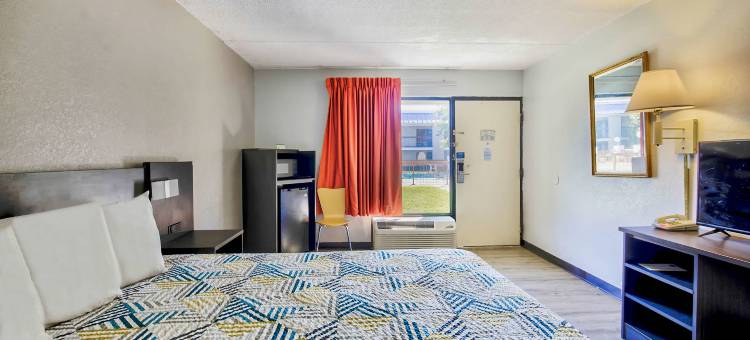 弗吉尼亚州阿什兰6号汽车旅馆(Motel 6 Ashland, VA)图片