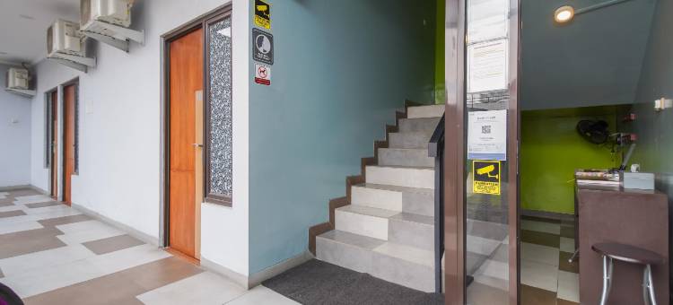 城市景观阿拉弗鲁公寓酒店杜伦萨维特(Urbanview Hotel Arafuru Residence Duren Sawit)图片