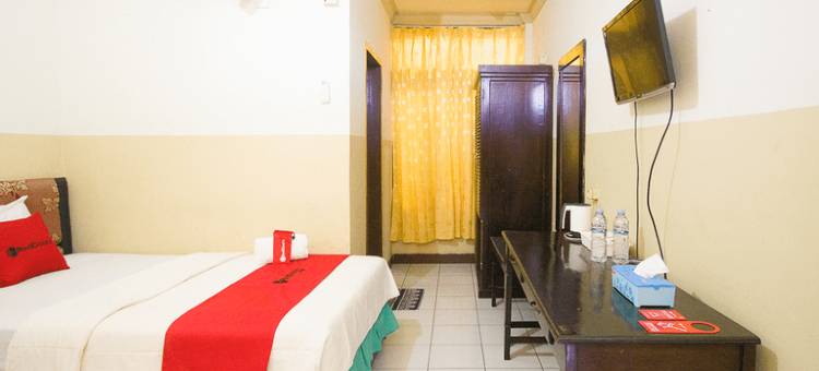 红多兹Plus酒店-近比通港(RedDoorz Plus Near Pelabuhan Bitung)图片