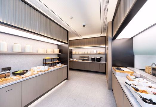 JI Hotel (Shanghai Jing'an Temple Kangding Road) Hotel Overview