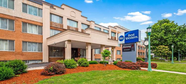 沃特敦德拉姆堡贝斯特韦斯特酒店(Best Western Watertown Fort Drum)图片