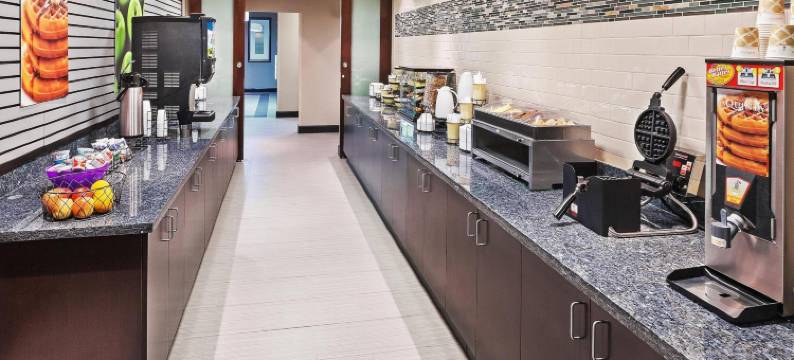 杜兰特拉昆塔温德姆套房酒店(La Quinta Inn & Suites by Wyndham Durant)图片