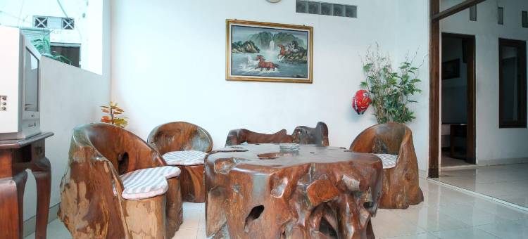 红门酒店@瑟图兰拉亚(RedDoorz @ Seturan Raya)图片